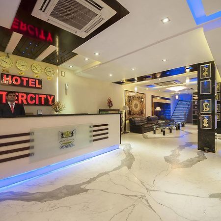 Dewdrop Intercity Hotel New Delhi Exterior photo